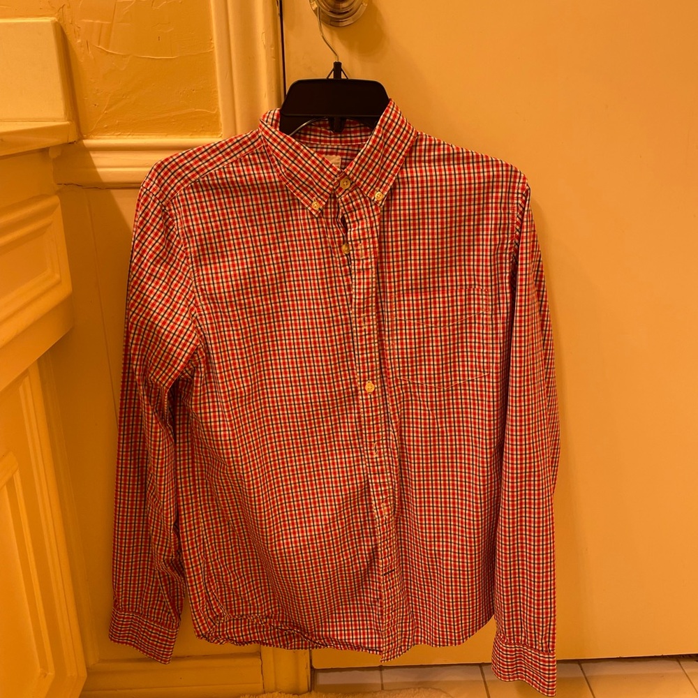 Gap button up
